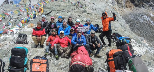 Wegsicherung am Cho-La-Pass 5420 m im Everest Gebiet