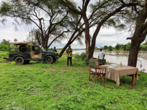 Buschlunch am Ruaha River