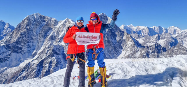 Lobuche Peak, Besteigung mit Aussicht